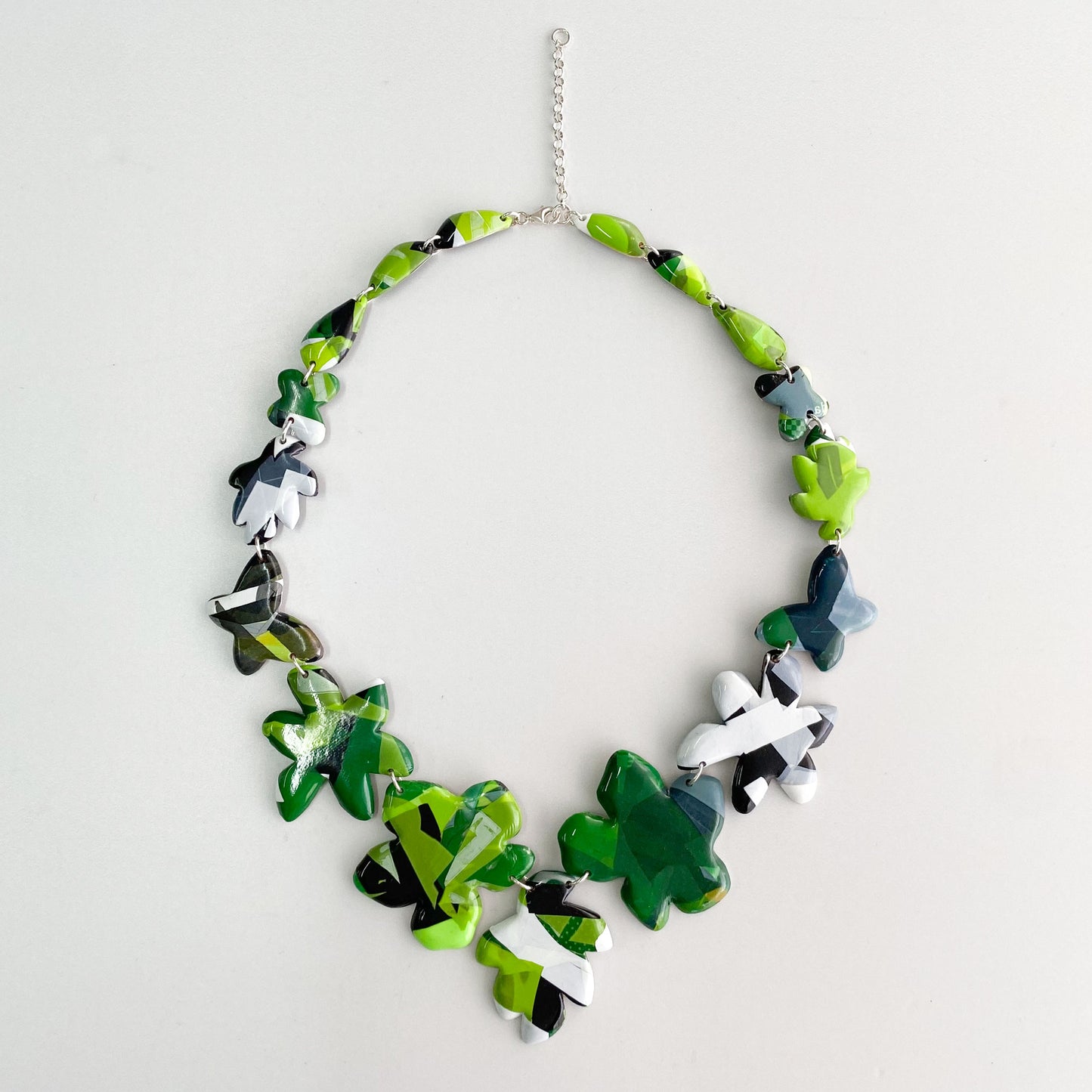 Collar Flora