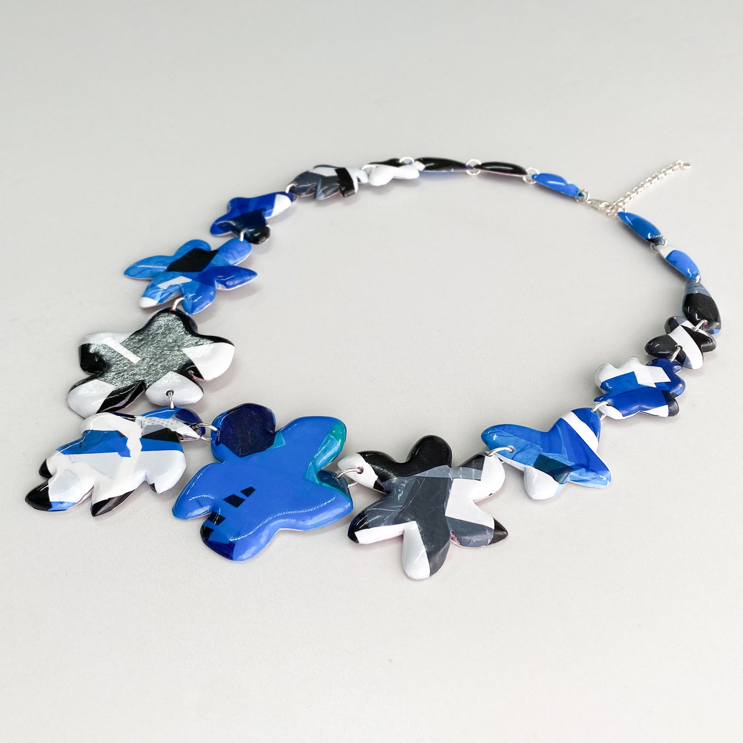 Collar Flora