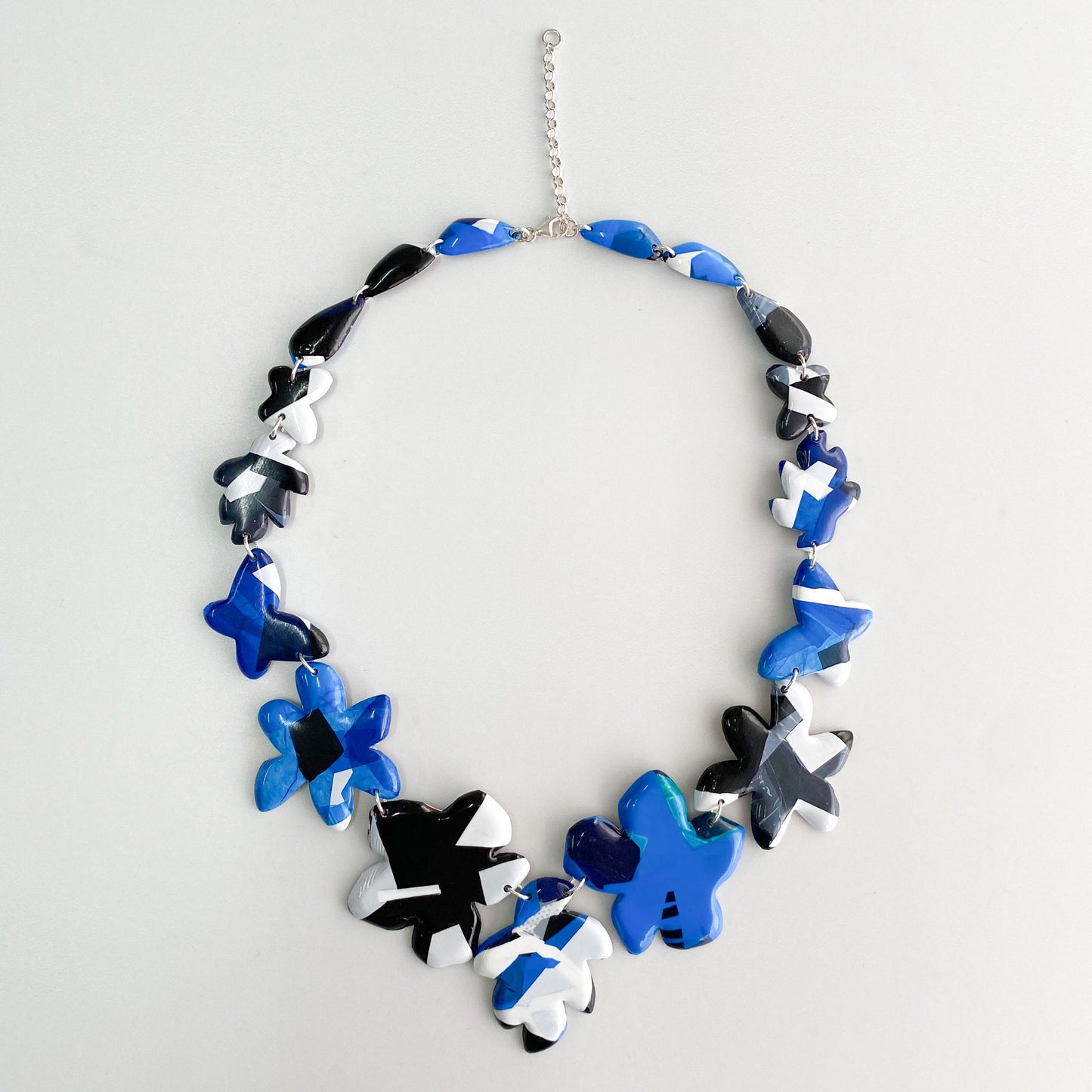 Collar Flora
