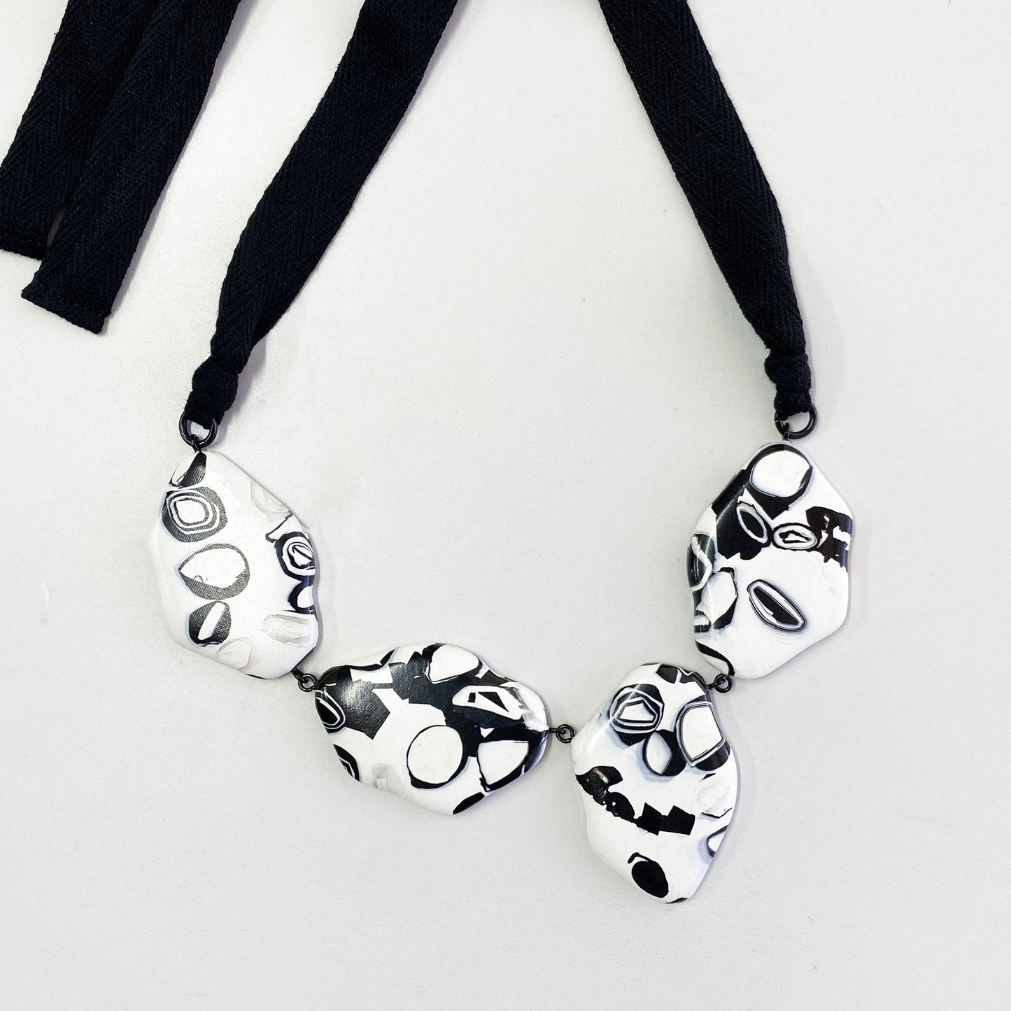 Collar Allegra 2
