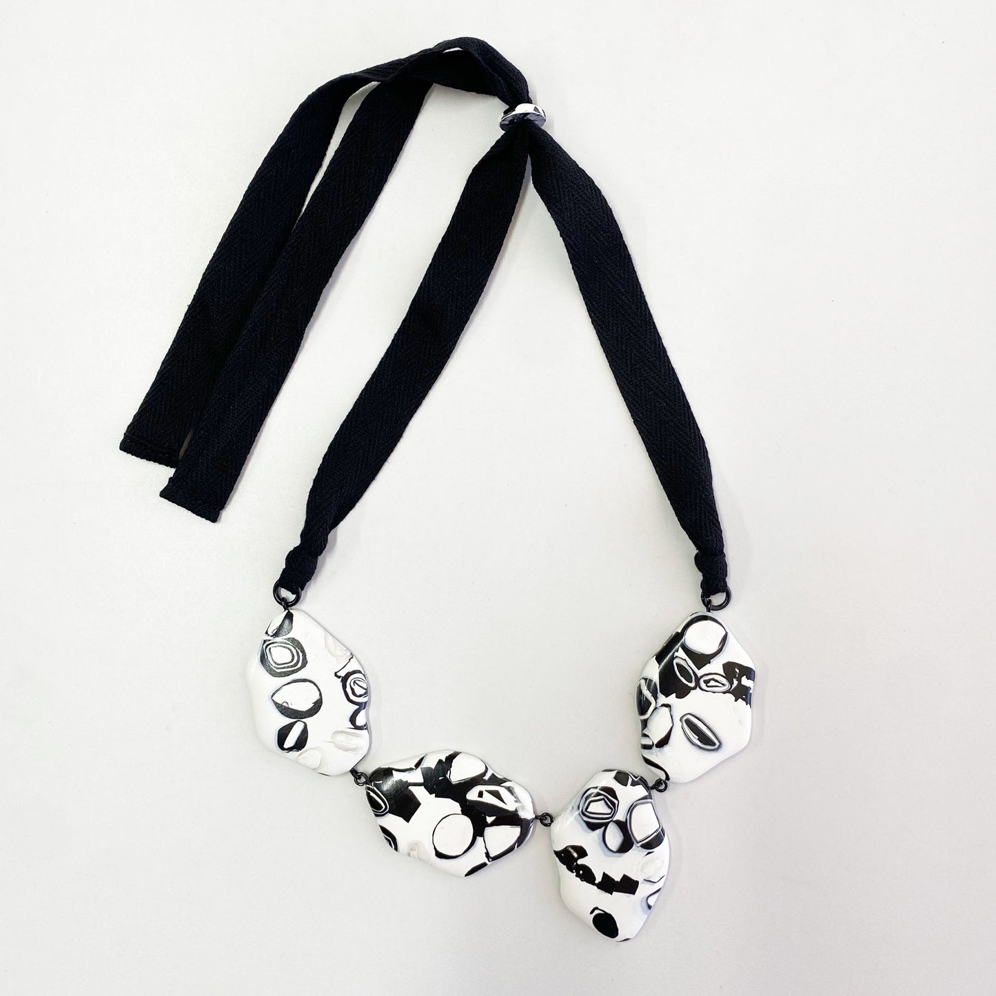Collar Allegra 2
