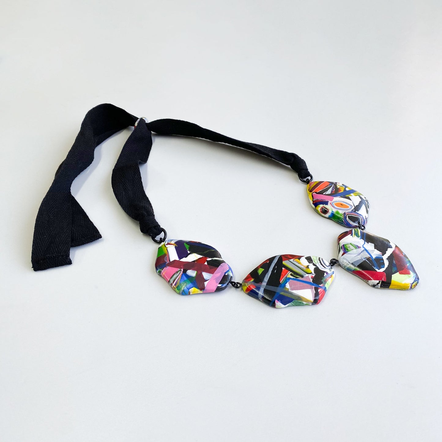 Collar Allegra 2